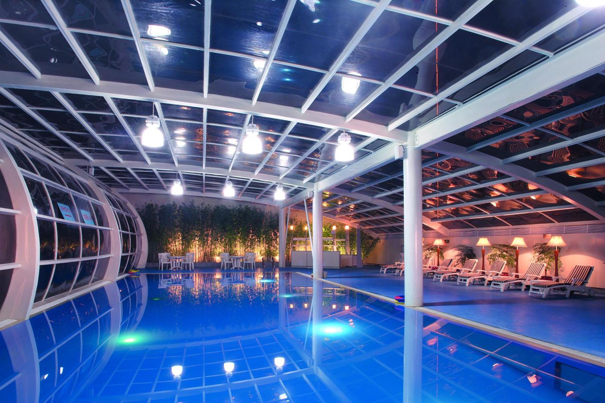 World Trade Hotel Taiyuan Exterior photo
